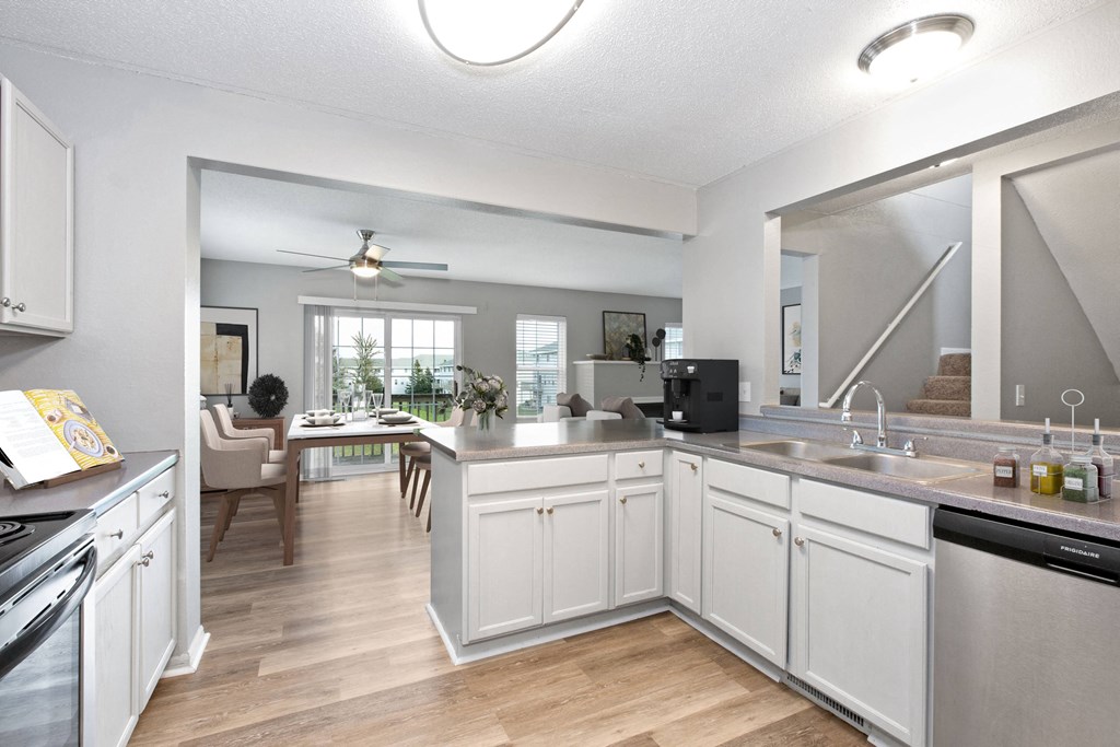 Summit Townhomes, 1500 McAndrews Rd W, Burnsville, MN RentCafe